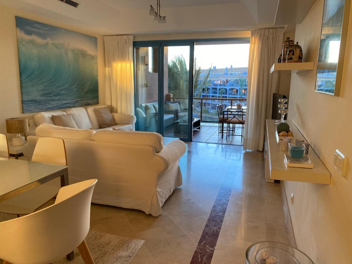Apartamento Con Terraza Sobre La Marina De Sotogrande San Roque  Eksteriør billede